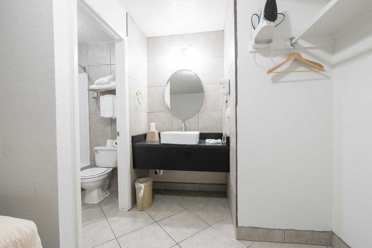 Little Suites Provo Extended Stay Exteriör bild