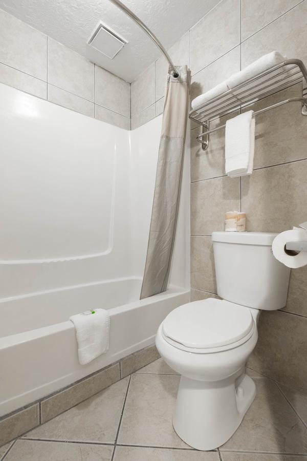 Little Suites Provo Extended Stay Exteriör bild