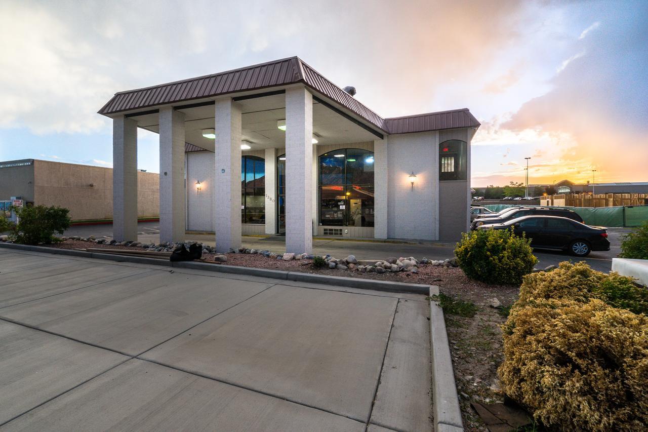 Little Suites Provo Extended Stay Exteriör bild
